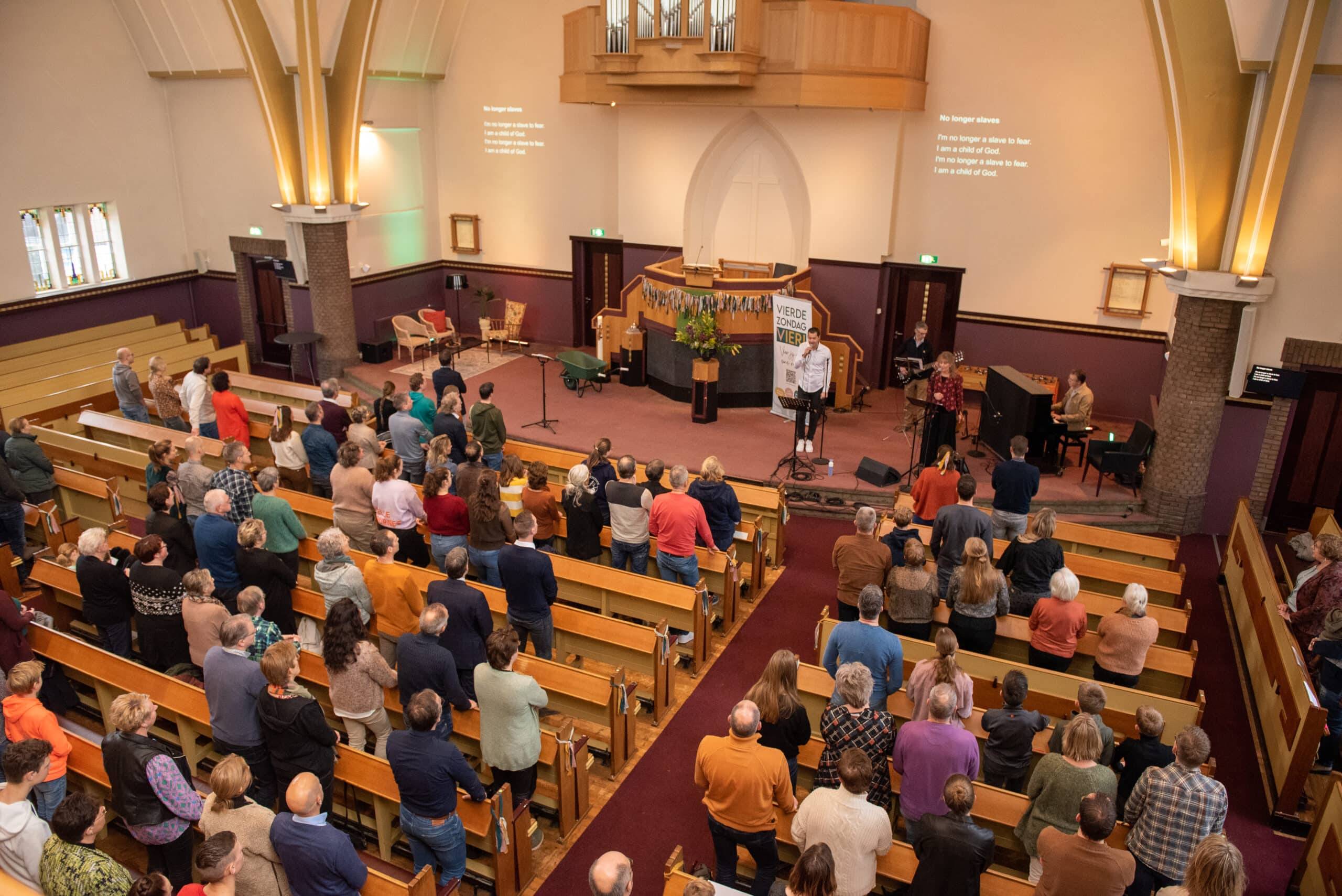 Ochtend- en avonddienst - Gereformeerde Kerk Voorthuizen